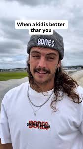 They come out kick flicking out of the womb these days 🤣 #aussie #bogan  #skating #skit