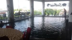 Hotel dengan kolam renang di solo sangat banyak disediakan di berbagai wilayah di solo. Golden Tulip Sediakan Kolam Renang Yang Teduh Dan Nyaman Tribun Pontianak