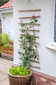 Comment Faire Soi Meme Un Treillage En Bois Treillage Jardin Amenagement Jardin Recup Decoration Jardin