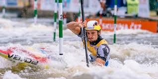 Května 1993 mělník) je český vodní slalomář, kajakář závodící v kategorii k1. Sebastian Schubert Holt Bronze Zum Weltcupauftakt