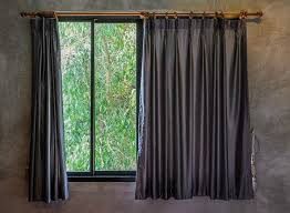 Man kann durch einen neuen vorhang im handumdrehen den ganzen look der wohnung verändern und farbkonzepte clever umsetzen. Vorhange Harmonische Wohnungsdekoration Verwirklichen Haushaltsapparate Net