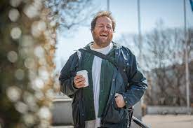 Ronny brede aase byrja i nrk i 2007, og har vunne fleire prisar for innsatsen sin som programleiar, blant. Seertall Nrk Slanke Satsing Faller I God Smak Hos Seerne Kjempetall