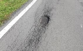 Rakaman video pada 1.12.11 (khamis ) jam 6.30 petang di blok 1, taman impian skudai. Kementerian Kerja Raya Janji Tampal Jalan Berlubang Dalam 24 Jam Free Malaysia Today Fmt