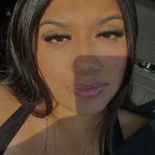 Good morning, anyone willing to give me a ride to Syracuse airport, my  husband is working and cant take me and we have no family near by, it's me  and a baby.