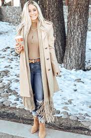 27 Cute Winter Coat Outfits For Inspiration This Season Winter Coat Outfits Cute Winter Coats Cozy Winter Outfits