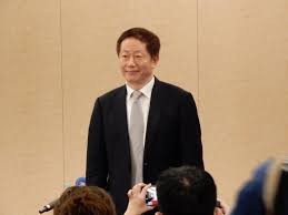 劉德音出生於台灣 台北。高中畢業於台北市立建國高級中學，之後在國立台灣大學獲得電機工程學士學位，並前往美國 加州大學柏克萊分校獲得電機暨電腦資訊碩士和博士學位 。 職業經歷. Qc6pjppxxpg3jm