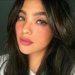 Andrea Shiner's Instagram, Twitter & Facebook