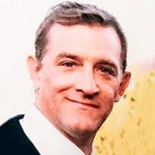 Peter Thayer's Instagram, Twitter & Facebook