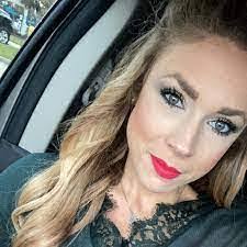 Callie Glass's Instagram, Twitter & Facebook