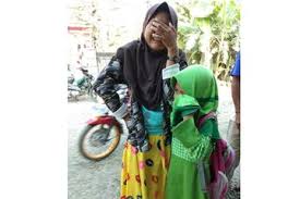Video viral kakak adik 16 menit 44 detik vidio viral 16 menit. Kaka Adik Menangis Sedih Berurai Air Mata Mau Berangkat Ngaji Honda Beat Jadi Korban Hipnotis Motorplus