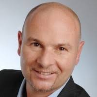 900+ Profile mit dem Suchbegriff „Walt“