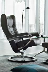 The stressless leather care kit (medium, large) contains a leather cleaner and protection solution, and the stressless leather care wipes contain cleaning wipes and protection wipes. Pin Auf æ²™ç™¼