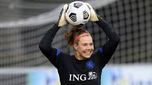 Maybe you would like to learn more about one of these? Kans Voor Keepster Kop Bij Oranje Ze Is Er Helemaal Klaar Voor Nos