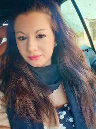 Holly Marriott's Instagram, Twitter & Facebook