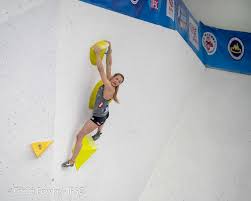 Sie ist zehnfache österreichische staatsmeisterin. Podestplatz Fur Jessica Pilz Beim Boulder Weltcup In Chongqing Kletterszene Com