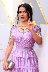 Salma Hayek desfila en los #Oscars...