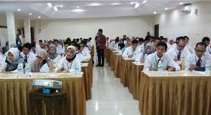 Kementrian yg butuh sarjana adm bisnis. 8 Kementerian Buka Formasi Pendaftaran Cpns Untuk Sarjana Hukum Bisnis Tempo Co