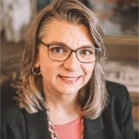 Karen Hillis's Instagram, Twitter & Facebook