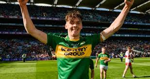 However, a new series was released on december 6, 2019 for amazon prime video and december 7, 2019 on pbs kids with adam sanders and hannah levinson as the new voices of clifford and emily elizabeth respectively. David Clifford Could Have Pursued A Different Type Of Football In England Balls Ie