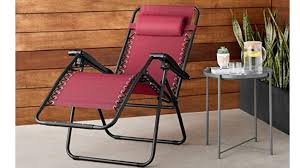Some users have complained about rusting fabric when the chair is used outdoors, so if you're looking for the best zero gravity outdoor chair, this may not be it. Amazon Shoppers Call These Zero Gravity Lounge Chairs Comfort At A Bargain Price