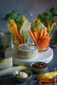 Set di doodle di verdure. Pinzimonio Di Verdure Con Tre Salse Brodo Di Coccole