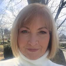 Can you reserve tickets online with a Heritage Card?