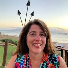 Lynn Mangan's Instagram, Twitter & Facebook