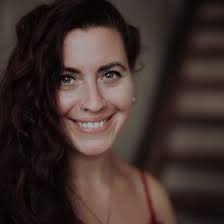 Sandra Sauter (intoblisstantramassage)