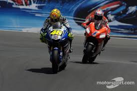 Motogp 2008 usa valentino rossi vs stoner. Flavio Briatore Valentino Rossi Sollte Aufhoren
