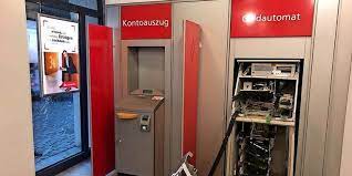 Sparkasse leipzig postbank commerzbank deutsche bank reisebank geldautomaten: Panzerknacker Sprengen Immer Mehr Geldautomaten In Niedersachsens Banken