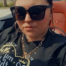 GiVeAwAy! (Tuesday sept 30th) Anyone looking for mums?! I have only 5 left,  total!!!! They are all white!! Pm if youd like one or two or more! Help  this post get to