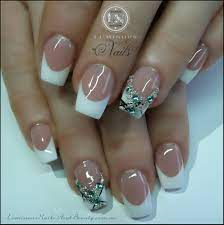 Epingle Par Marie Alexander Sur Nails Manucure Gel Ongles Blancs Et Argent Manucure