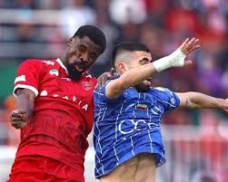پرسپولیس ۰-۰ استقلال؛ دربی ۱۰۶ تهران، بدون گل، در بدترین چمن ممکن، به سود صدرنشین!