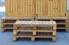 Quoi de plus agréable que d'avoir un joli banc en bois dans le jardin pour se poser tranquille et profiter du grand air. Concevez Vos Meubles Exterieurs En Bois De Palette Multi Luminaire