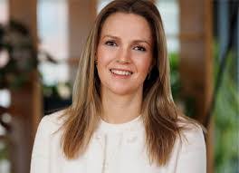 Anna Scally's Instagram, Twitter & Facebook