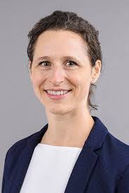 Tara Philpot's Instagram, Twitter & Facebook