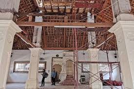 Masuknya budaya hindu buddha ini sangat berpengaruh besar terhadap peradaban di indonesia. Mengembalikan Keragaman Masjid Angke Lewat Restorasi Bangunan