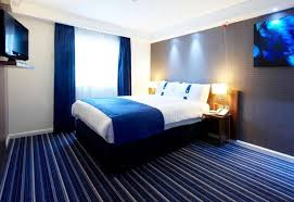 You can also enjoy a fitness center and free breakfast. Holiday Inn Express London City In London Hotels Com