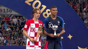 Признаётся одним из лучших молодых игроков мира. Kilian Mbappe Biografiya Foto Lichnaya Zhizn Novosti Futbol 2018 Biografii