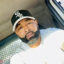 What tha hell what tha helly nie she wrong for doing my folks like that