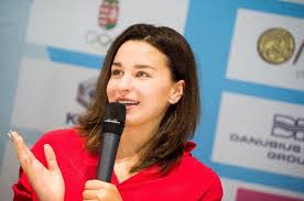 Maybe you would like to learn more about one of these? Egerszegi Krisztina Uj Szerepben Nem Hinned Kit Tamogat A Bajnokno Hirmagazin Eu