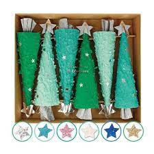 The best luxury christmas crackers for 2020 including beautiful crackers from fortnum & mason, claridge's, harrods, sophie conran and the claridge's trademark chevron floor inspired the design of these luxury christmas crackers. 10 Best Luxury Christmas Crackers 2020 Unique Holiday Crackers