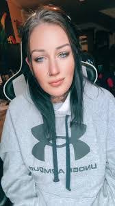 Lori Luck's Instagram, Twitter & Facebook