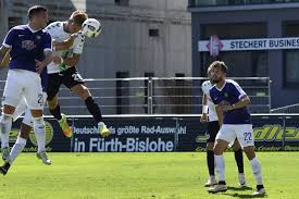 The basketball zweite liga (b2l) is the second tier basketball league in austria. Spvgg Greuther Furth Marcel Franke Wechselt Nach England