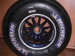 Jante De F1 Avus Equipee Avec Pneu Michelin Jantes Formule1 F1 Quartierdesjantes Www Quartierdesjantes Com Wheels And Tires Formula 1 Formula 1 Car