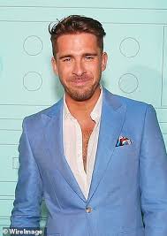 The universe answered his call with a double helping. Freedomroo Hugh Sheridan Is Revealed To Be Dating Tiktok Star Kurt Roberts Australiannewsreview