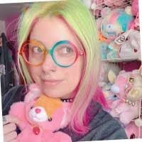 Ronald Tingley's Instagram, Twitter & Facebook