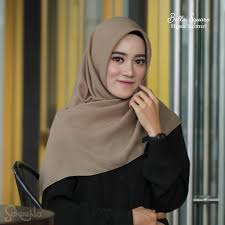 Itu karena tumbuhan lumut memiliki sifat sel yang menyerupai spons untuk menyerap air. Promo Hijab Bella Square Hijau Lumut Shopee Indonesia