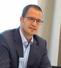 AGVs and robotics: Material flow round table: AGVs