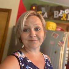 Holly Burrow (@burrow_holly)